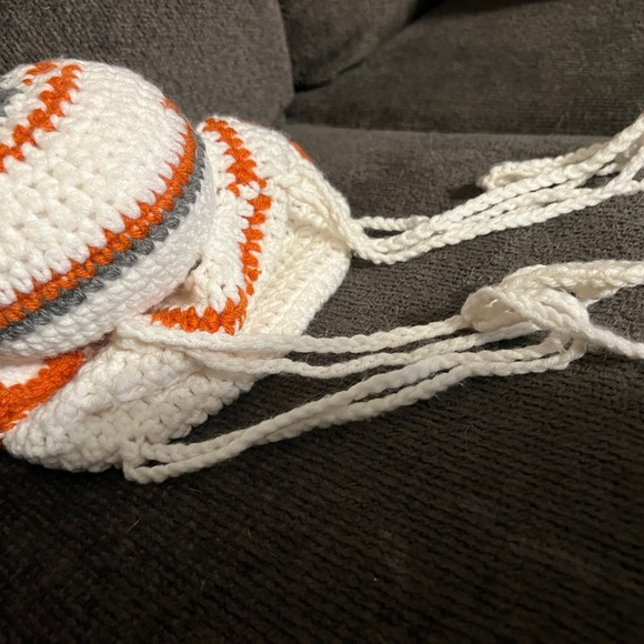 BB8 Crotchet Backpack - Picture 3 of 4